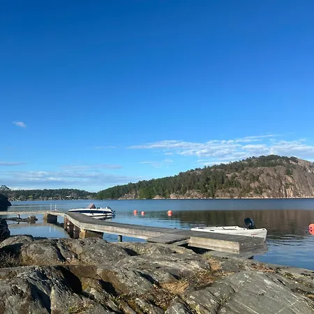 Hovag I Lillesand, Naer Dyreparken *