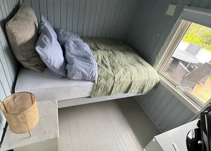 Hovag I Lillesand, Naer Dyreparken * Lillesand