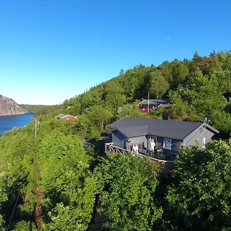 Hovag I Lillesand, Naer Dyreparken Ferienhaus Lillesand